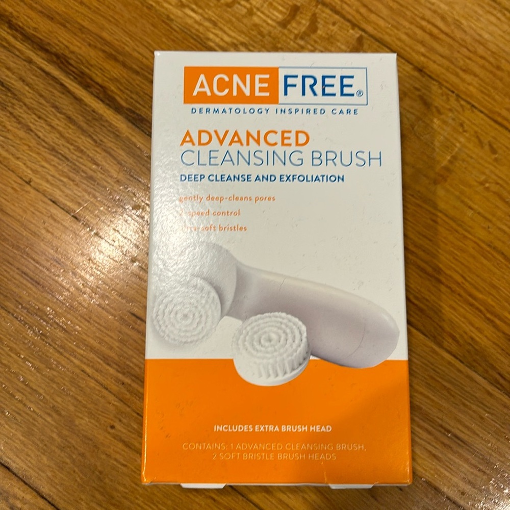 Acne Free advanced cleansing brush